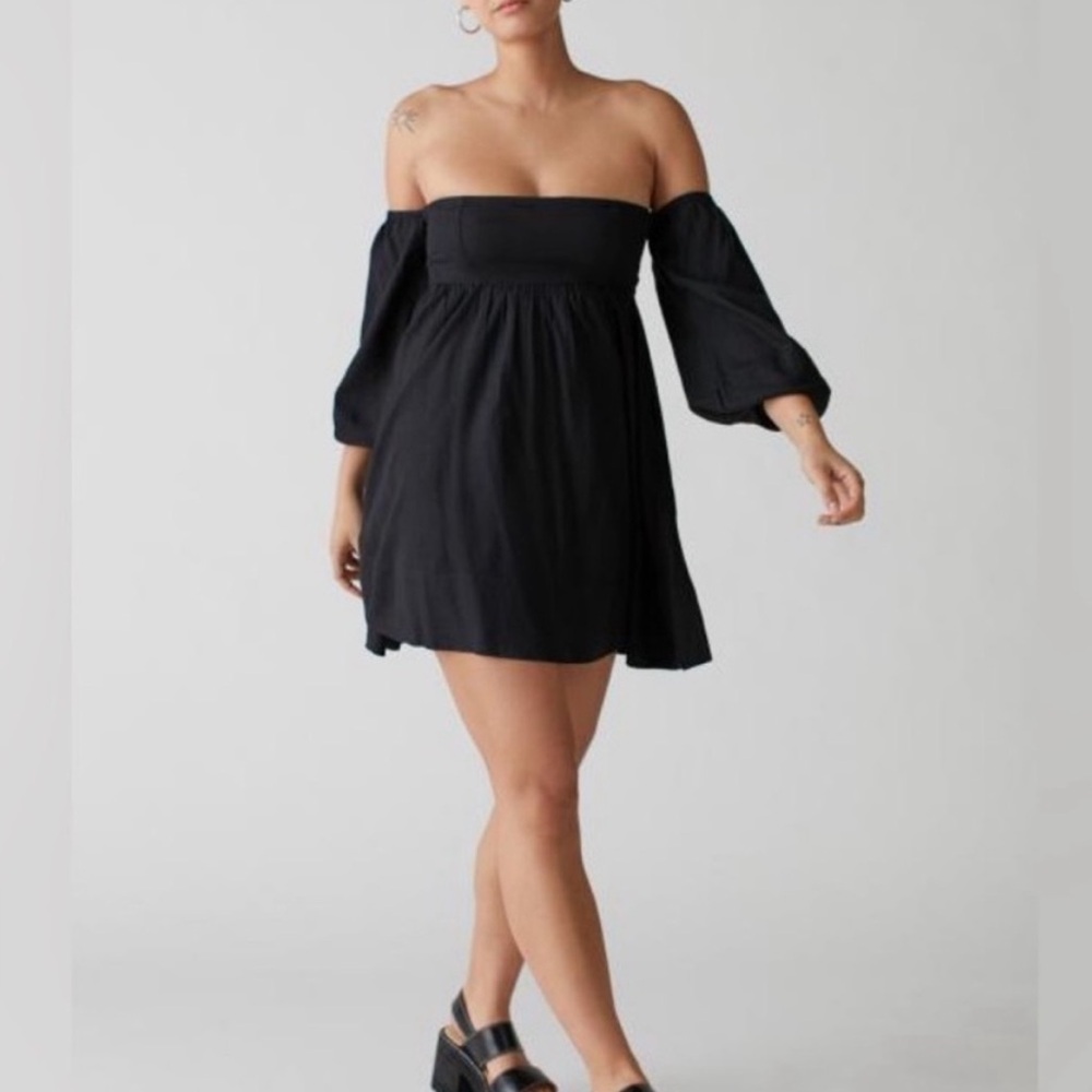 UO Urban Outfitters Caterina Linen Off-The-Shoulder Mini Dress - Picture 1 of 6
